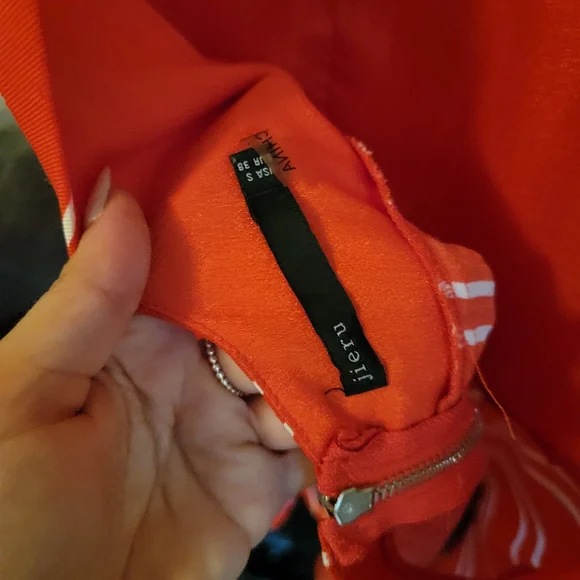 Open Back Top - Picture 4 of 4